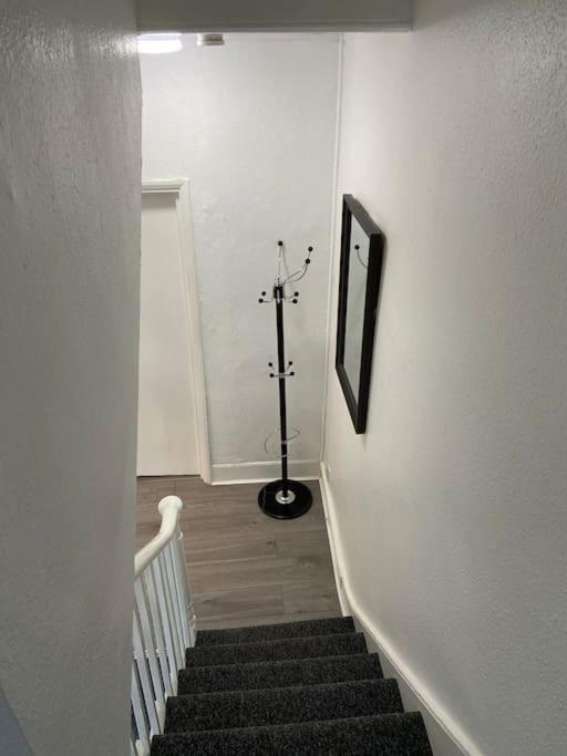 2 Bedroom Flat In Londres Exterior foto
